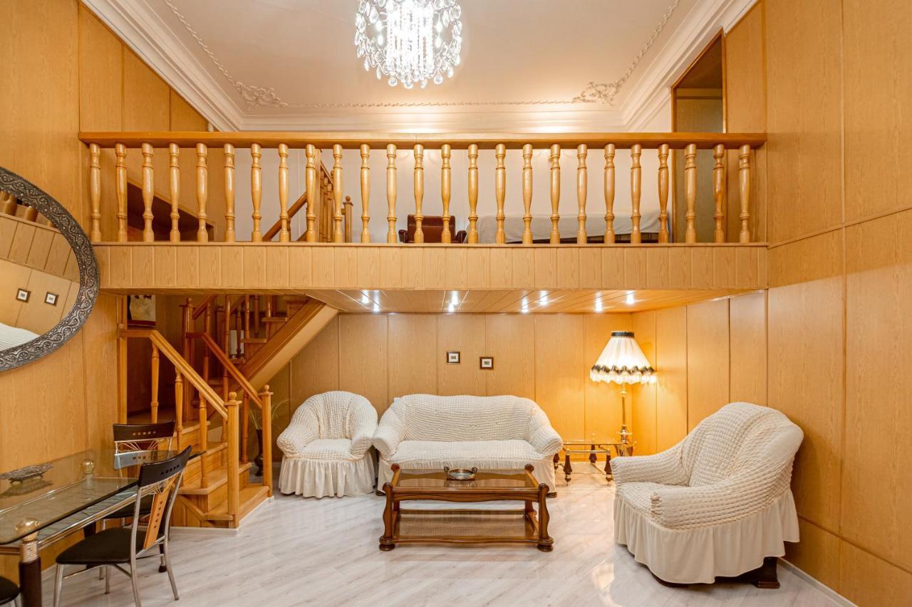 Rustaveli Downtown Aparthotel Tbilisi Buitenkant foto