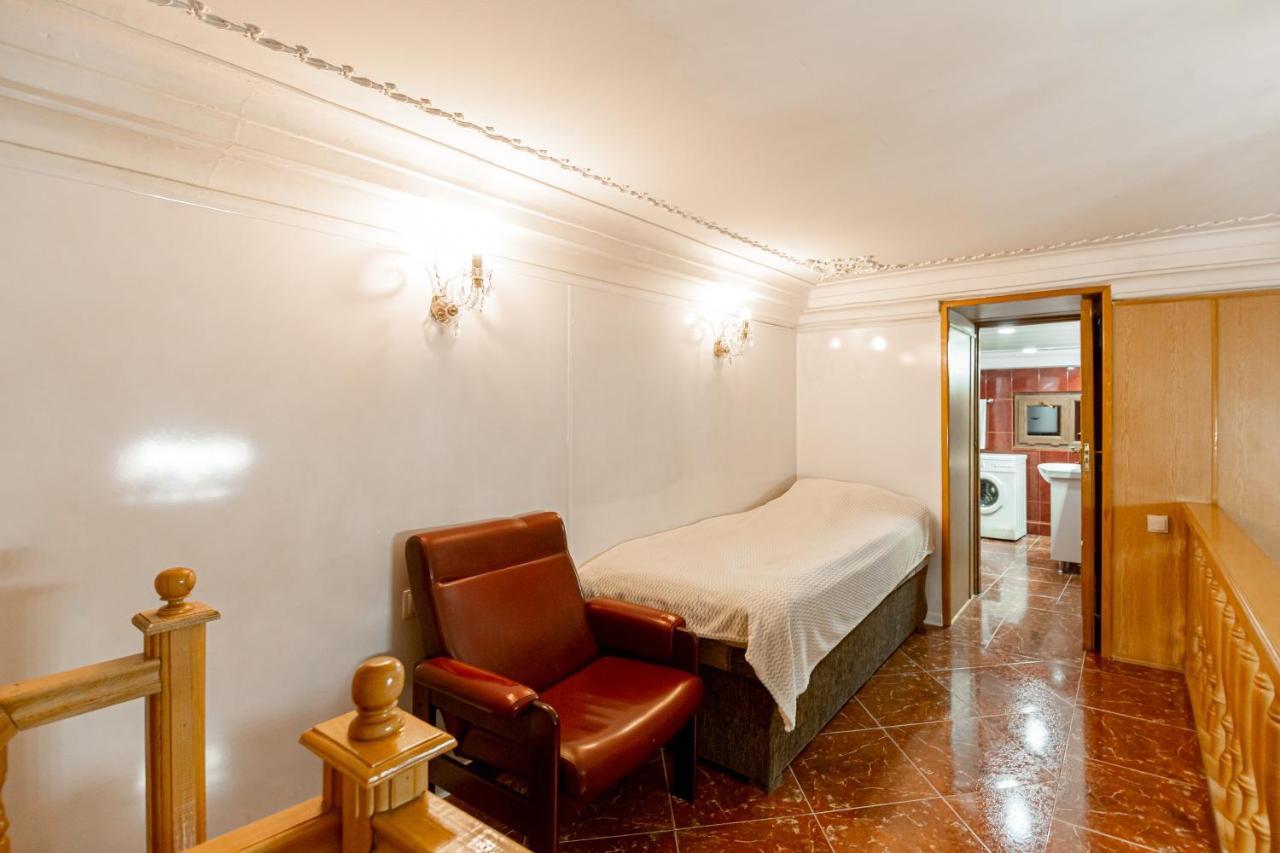 Rustaveli Downtown Aparthotel Tbilisi Buitenkant foto