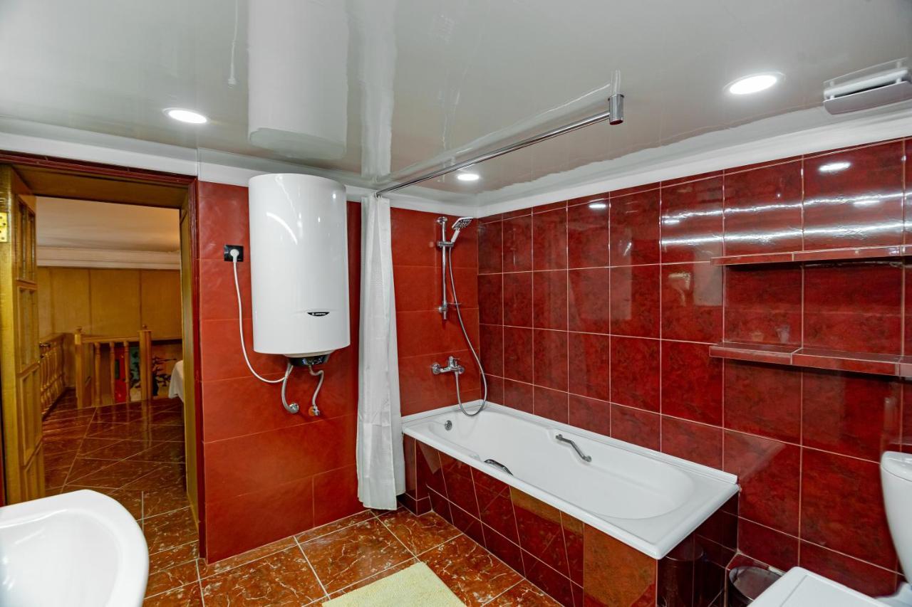 Rustaveli Downtown Aparthotel Tbilisi Buitenkant foto