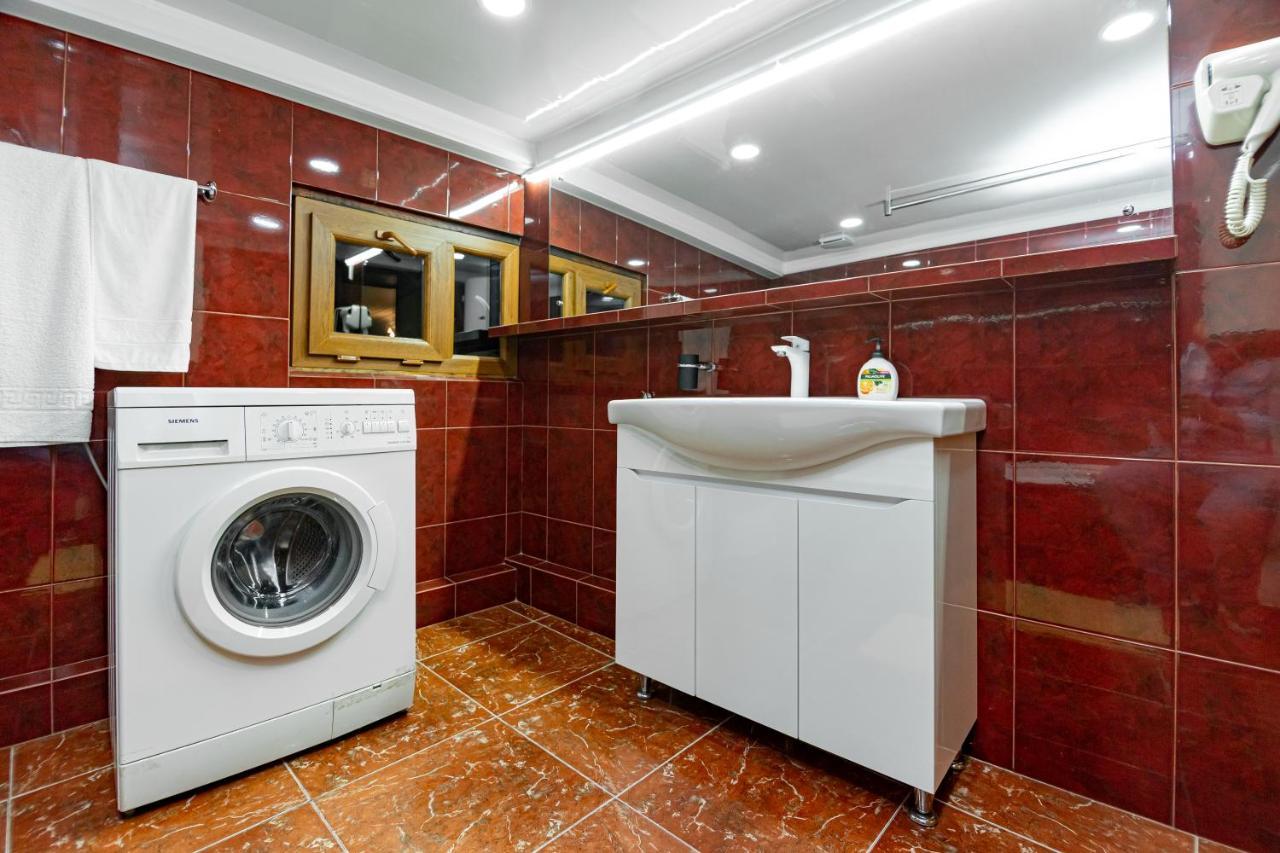 Rustaveli Downtown Aparthotel Tbilisi Buitenkant foto
