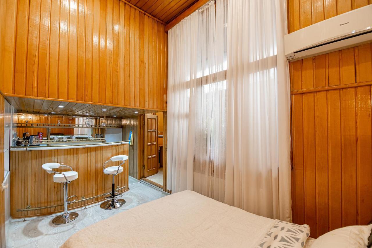 Rustaveli Downtown Aparthotel Tbilisi Buitenkant foto